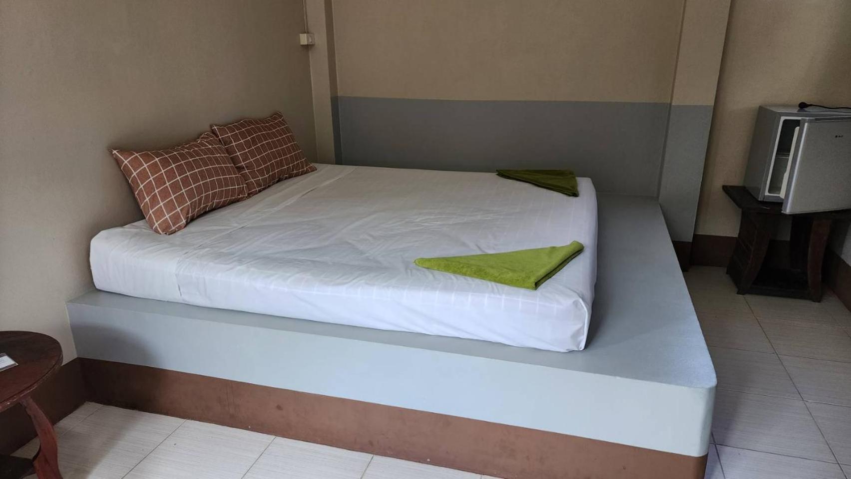 Sarin Guesthouse สาริน Ko Tao Esterno foto