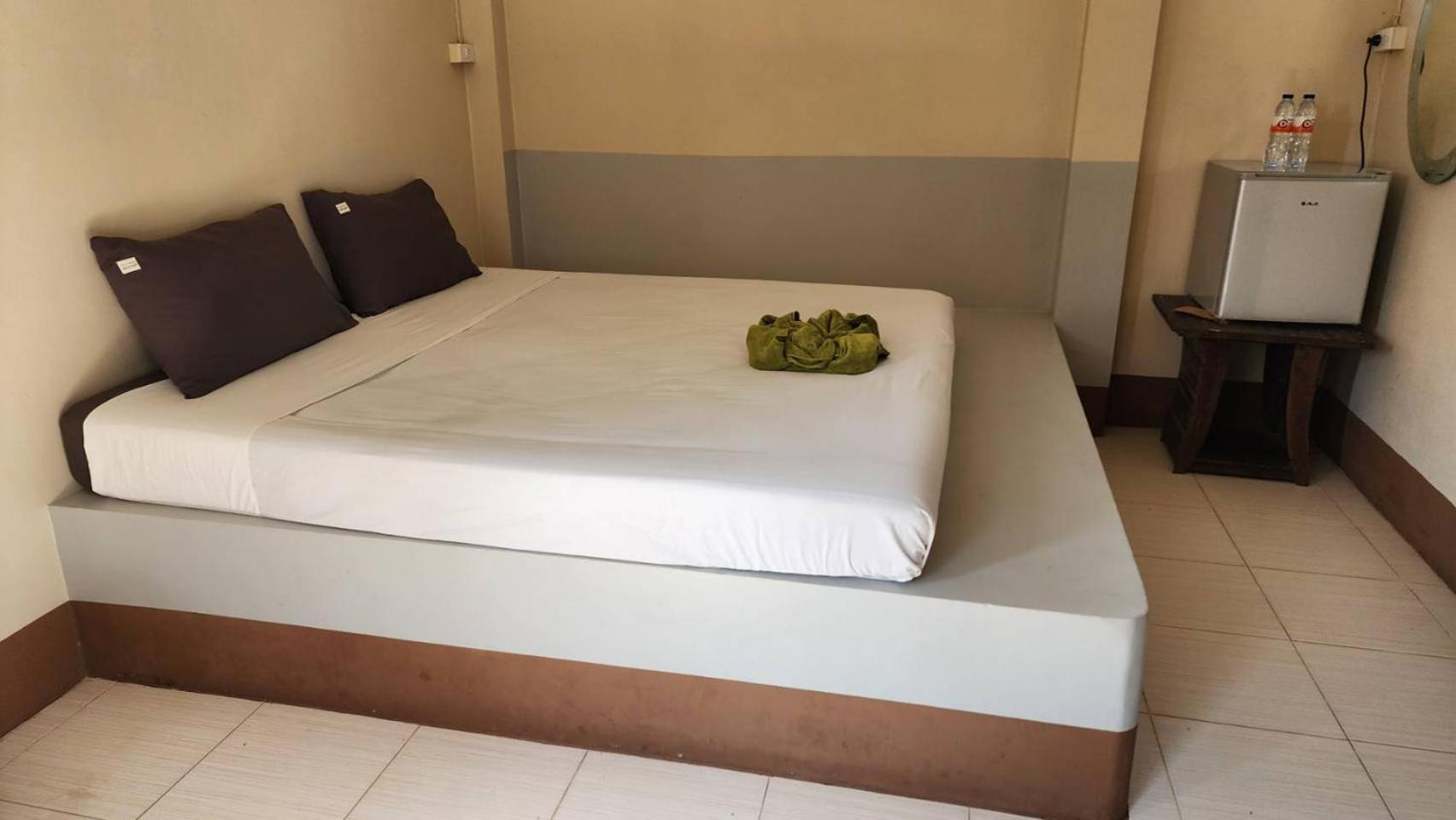 Sarin Guesthouse สาริน Ko Tao Esterno foto