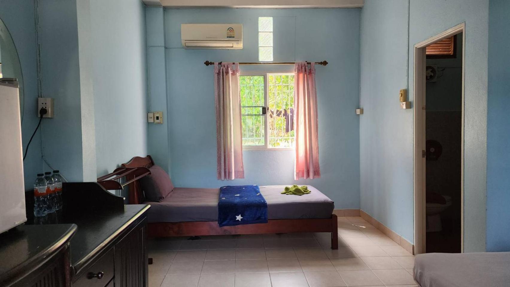 Sarin Guesthouse สาริน Ko Tao Esterno foto