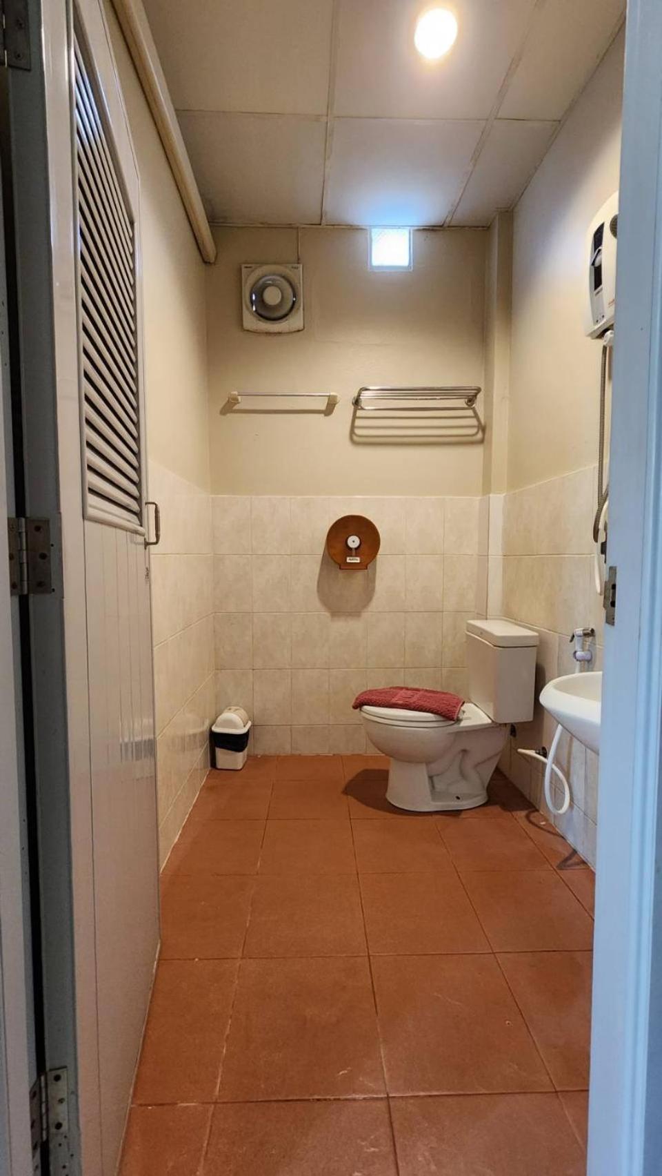 Sarin Guesthouse สาริน Ko Tao Esterno foto