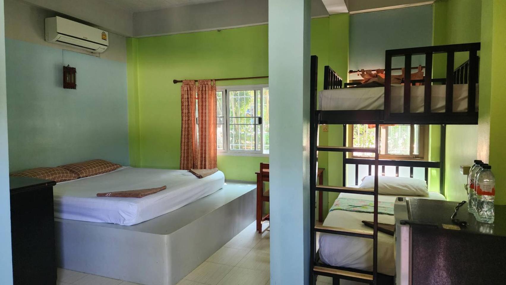 Sarin Guesthouse สาริน Ko Tao Esterno foto