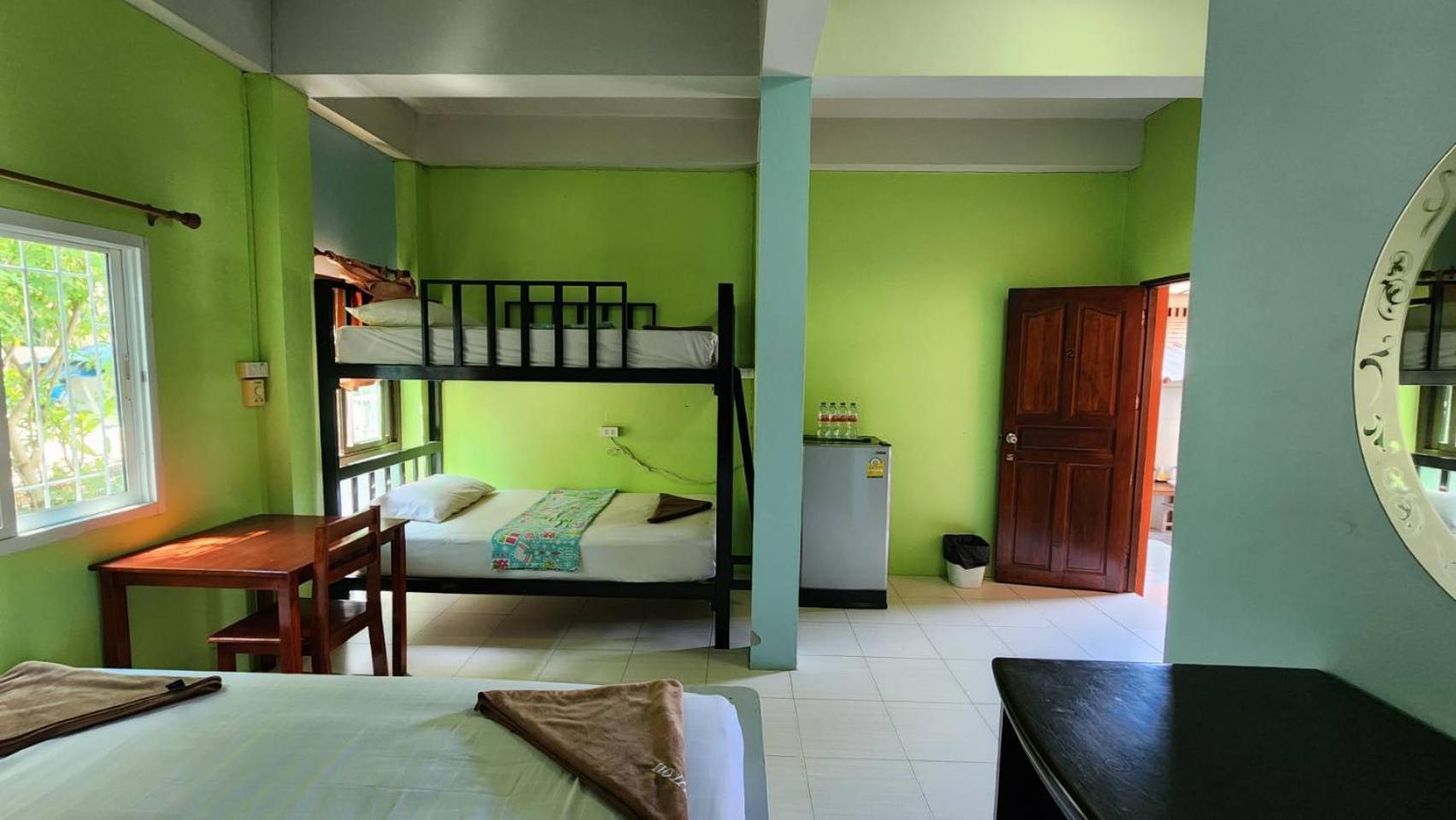 Sarin Guesthouse สาริน Ko Tao Esterno foto